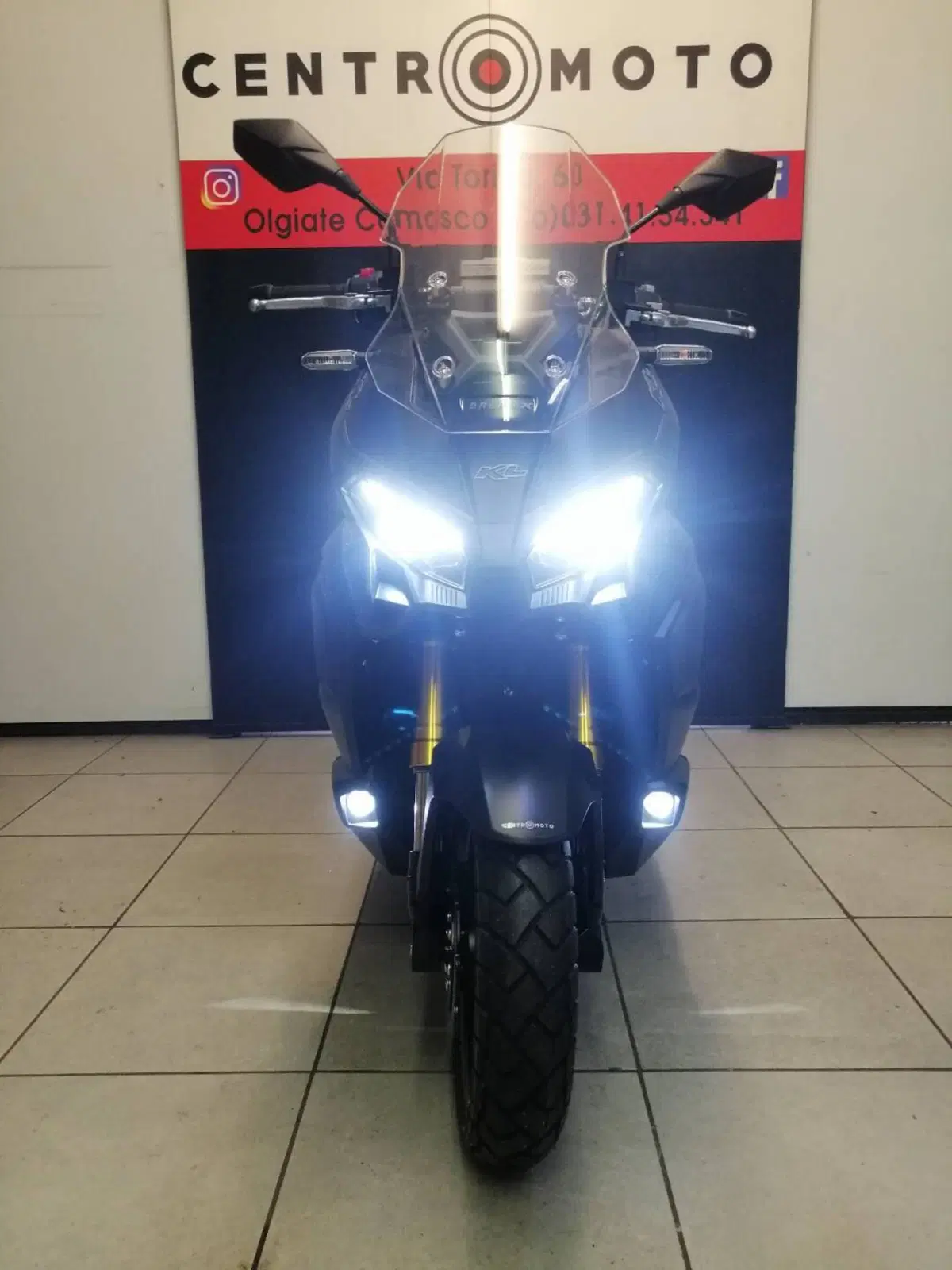 Kl Brera X 300 (2022 - 24) (11)