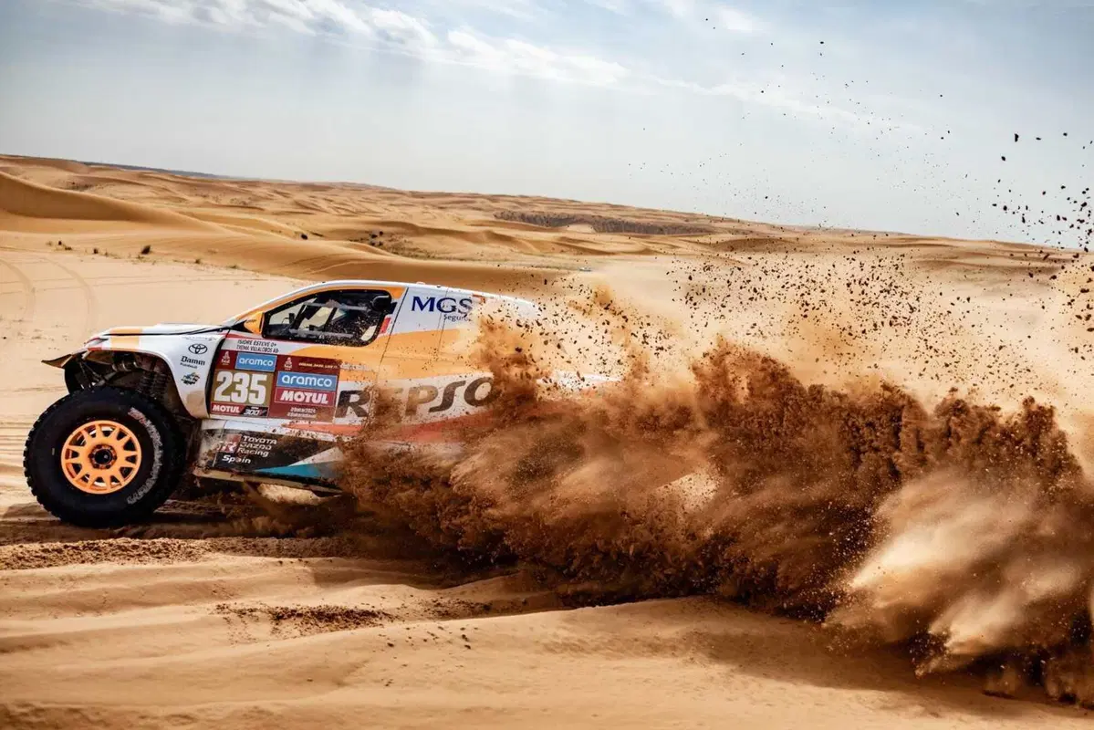 Dakar 24. S9. Al Ula. Attacco Honda, protezione Audi [GALLERY] (5)
