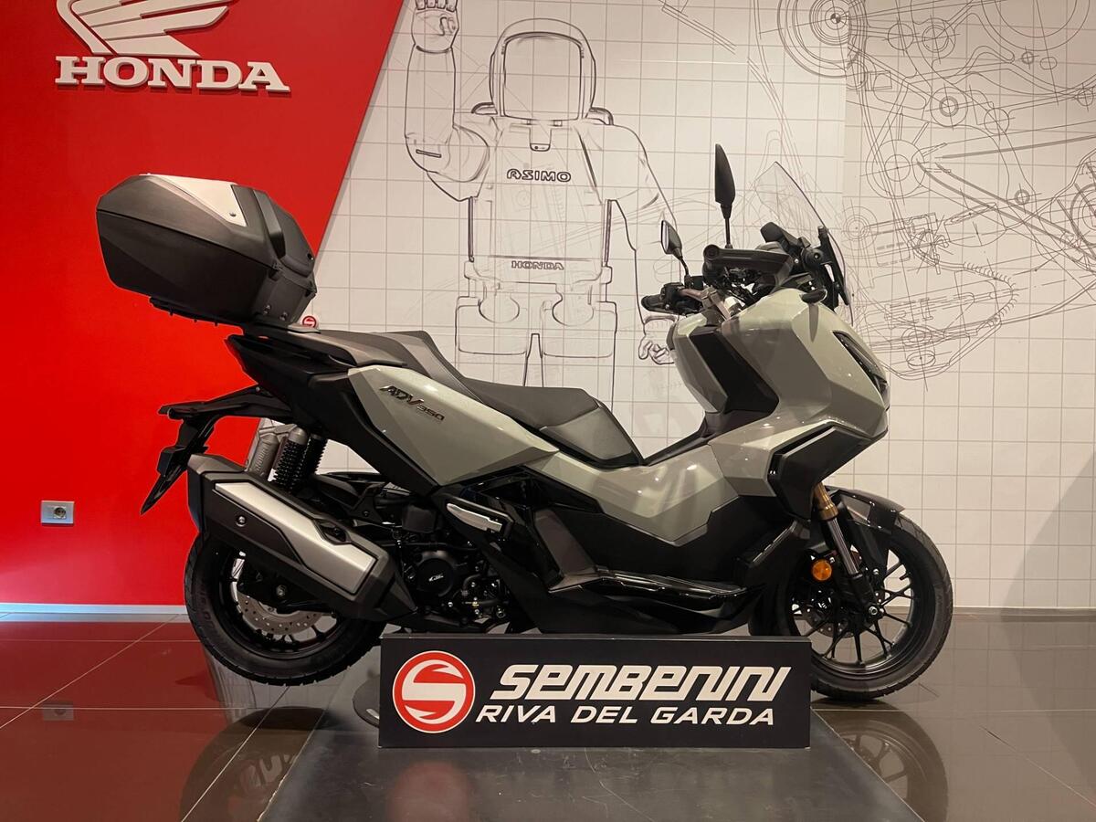 Vendo Honda ADV 350 (2022 - 24) nuova a Seregno (codice 9296836) 