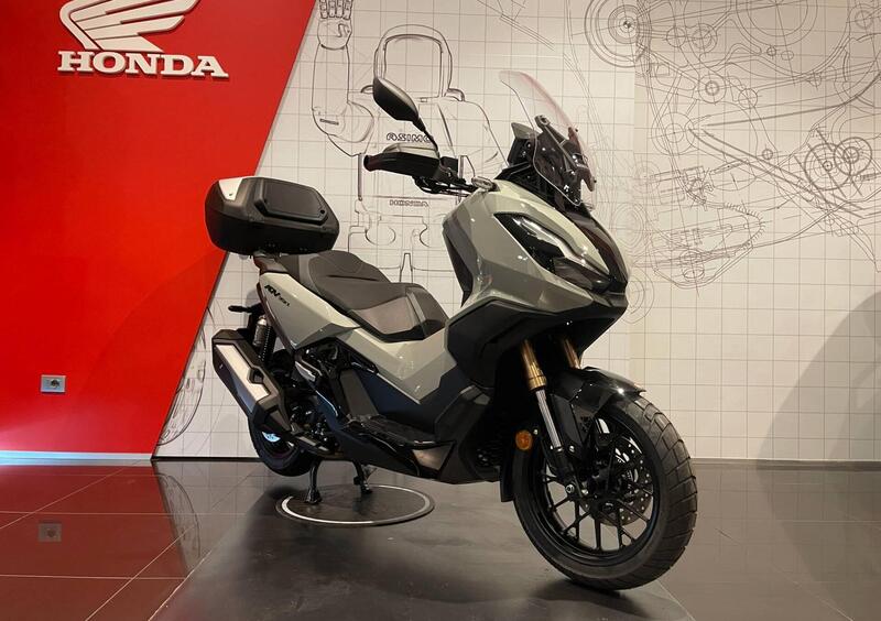 Vendo Honda ADV 350 (2022 - 24) nuova a Seregno (codice 9296836) 