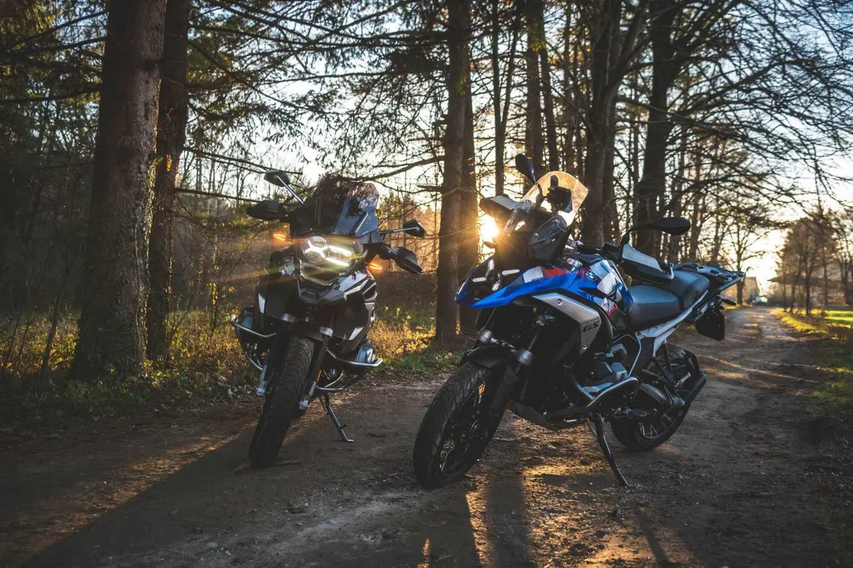 BMW R1300GS VS R1250GS, la SFIDA! Velocità, accelerazione, peso, consumi: tutta la verità [VIDEO] (19)