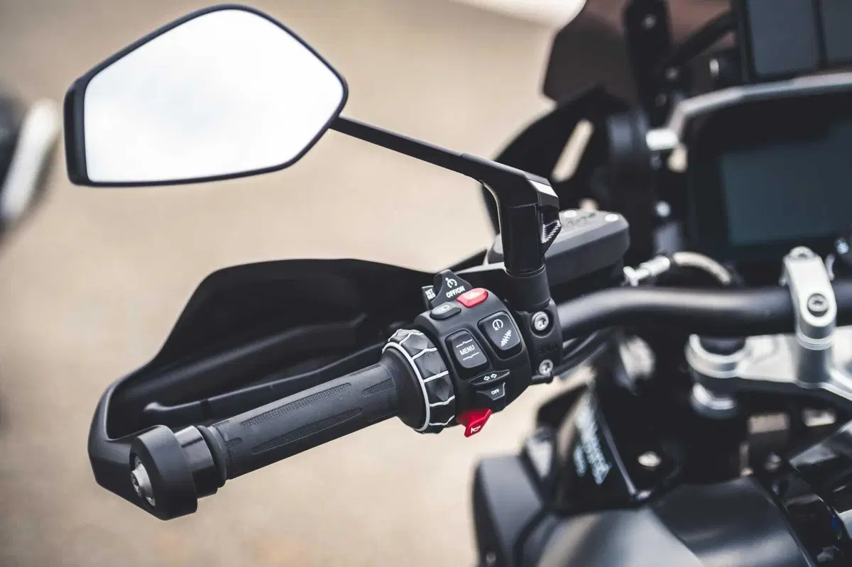 BMW R1300GS VS R1250GS, la SFIDA! Velocità, accelerazione, peso, consumi: tutta la verità [VIDEO] (36)