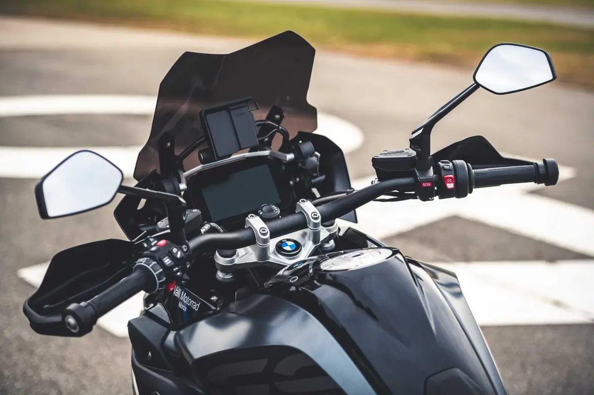 BMW R1300GS VS R1250GS, la SFIDA! Velocità, accelerazione, peso, consumi: tutta la verità [VIDEO] (37)