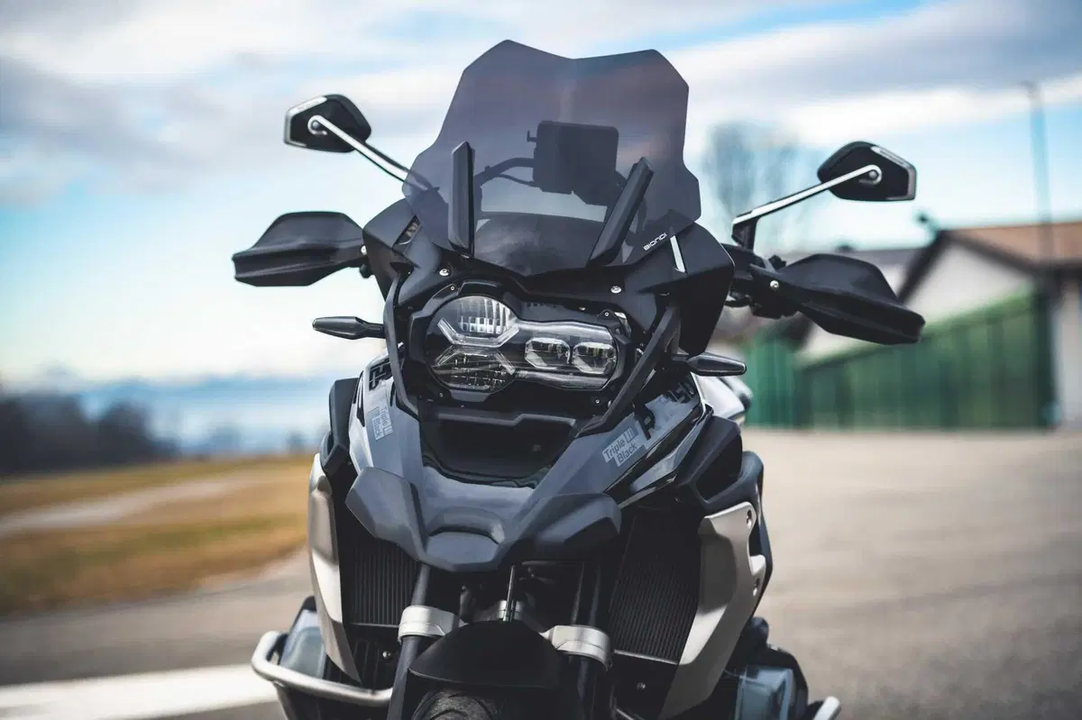 BMW R1300GS VS R1250GS, la SFIDA! Velocità, accelerazione, peso, consumi: tutta la verità [VIDEO] (42)