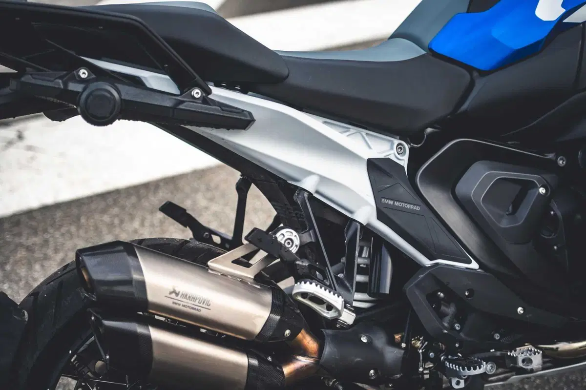 BMW R1300GS VS R1250GS, la SFIDA! Velocità, accelerazione, peso, consumi: tutta la verità [VIDEO] (44)