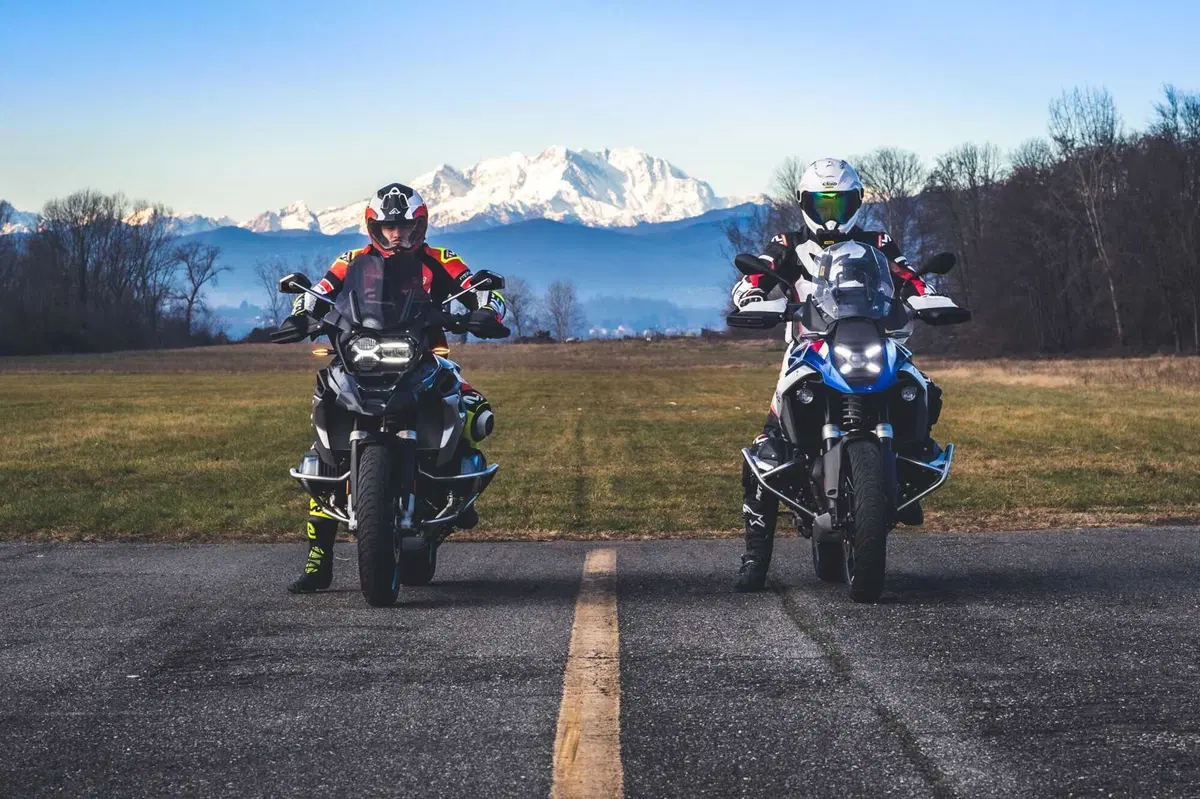 BMW R1300GS VS R1250GS, la SFIDA! Velocità, accelerazione, peso, consumi: tutta la verità [VIDEO] (51)