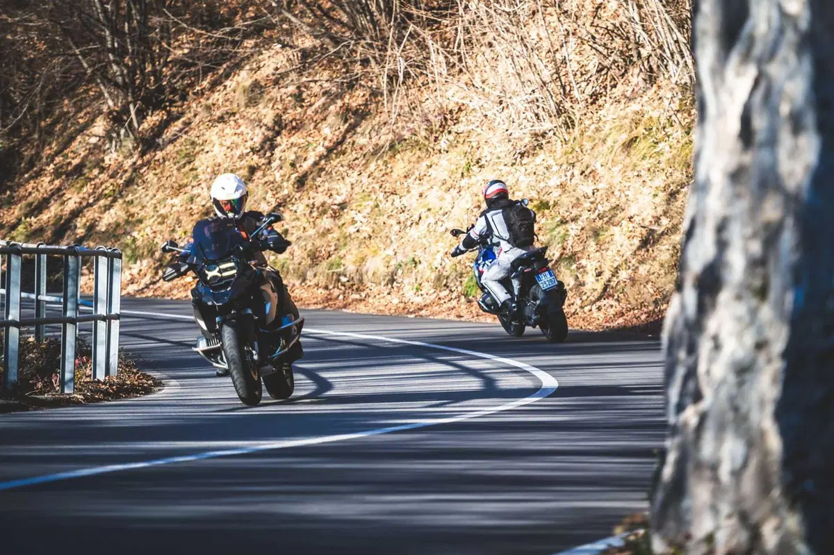 BMW R1300GS VS R1250GS, la SFIDA! Velocità, accelerazione, peso, consumi: tutta la verità [VIDEO] (65)