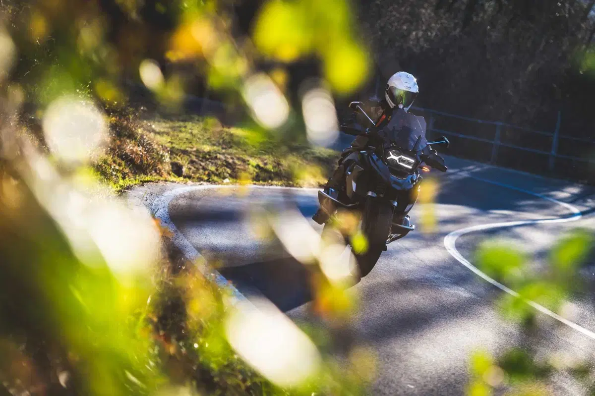 BMW R1300GS VS R1250GS, la SFIDA! Velocità, accelerazione, peso, consumi: tutta la verità [VIDEO] (77)