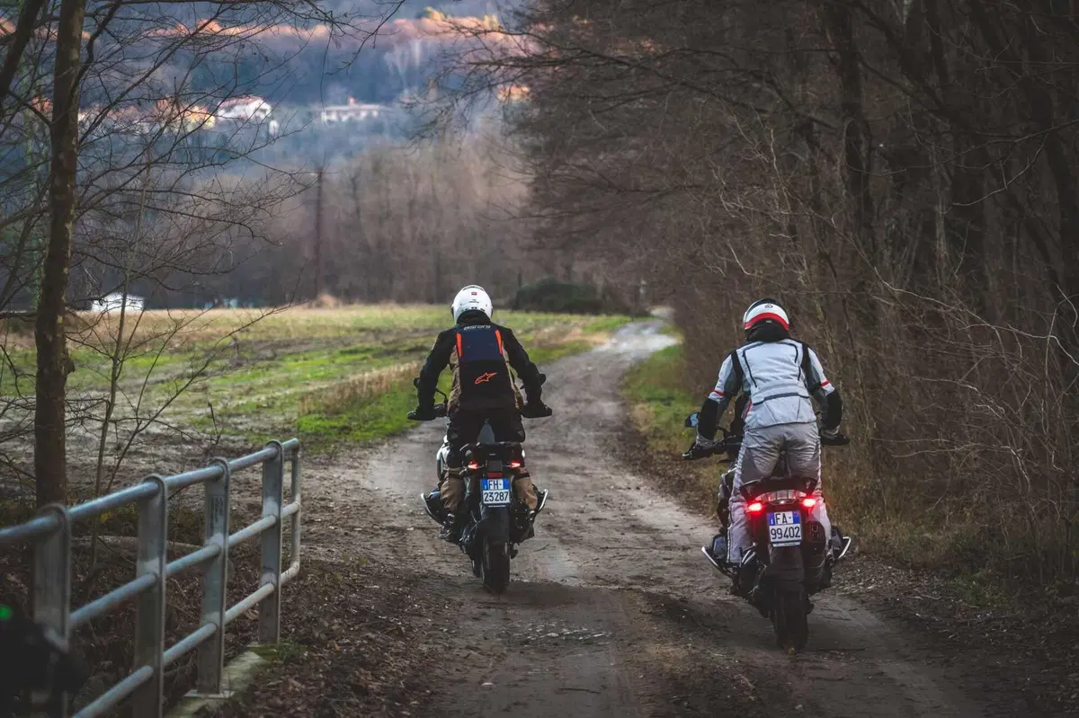 BMW R1300GS VS R1250GS, la SFIDA! Velocità, accelerazione, peso, consumi: tutta la verità [VIDEO] (85)