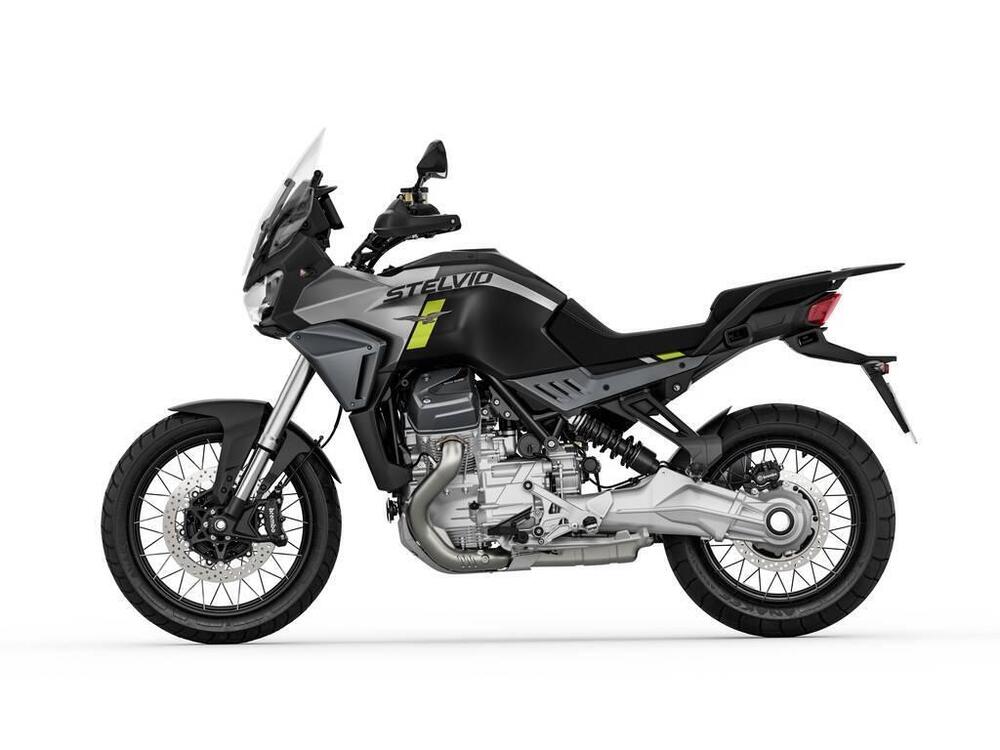 Moto Guzzi Stelvio (2024) (2)