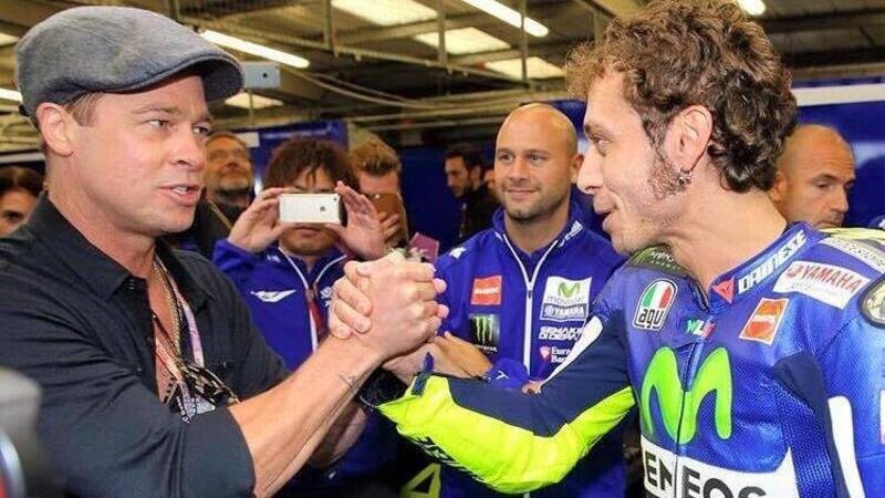 MotoGP 2024. Valentino Rossi conosce Michael Jordan e Brad Pitt, ma gli altri piloti della MotoGP non &egrave; che conoscano molti vip [VIDEO]
