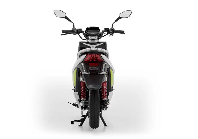 Lifan E3 E3 (2018 - 26) (4)