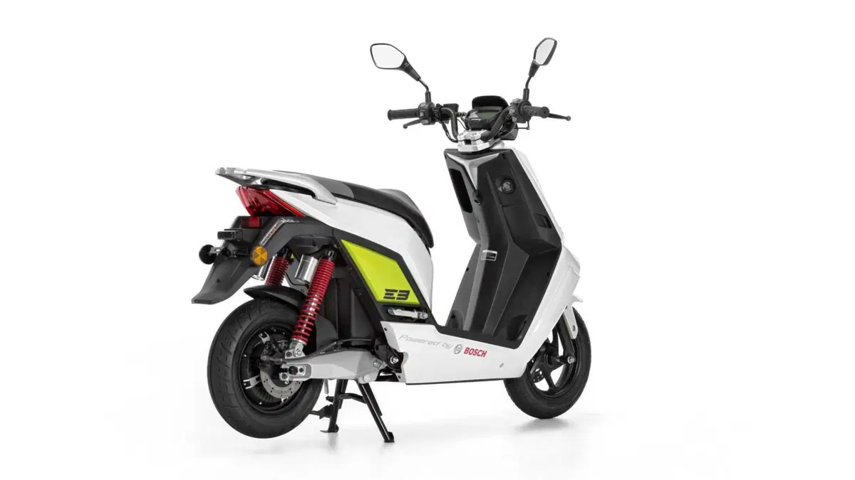 Lifan E3 E3 (2018 - 26) (3)