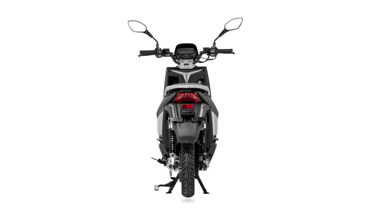 Lifan E3 E3+ (2021 - 26) (4)