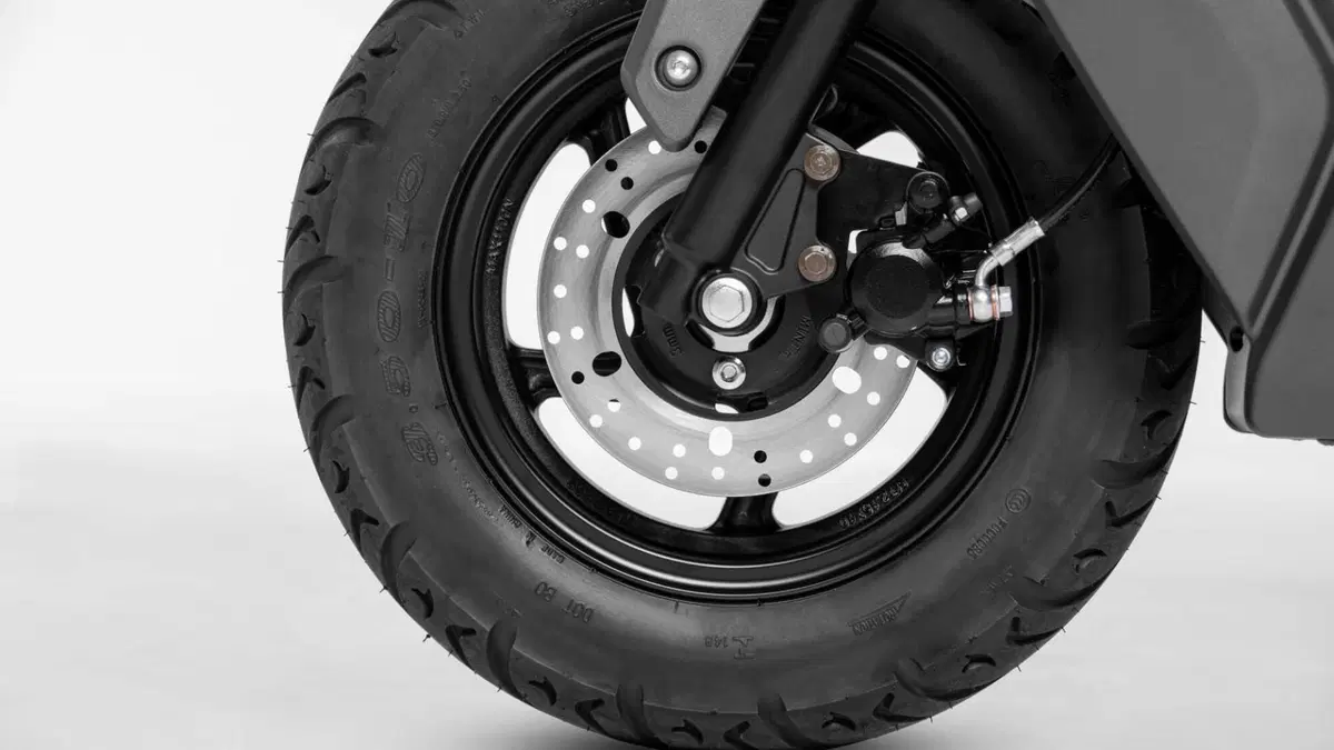 Lifan E3 E3+ (2021 - 26) (15)