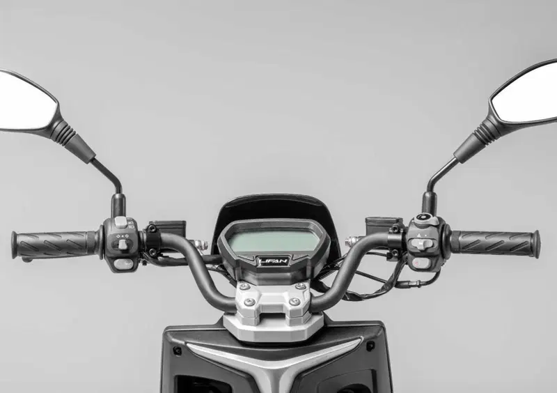 Lifan E3 E3+ (2021 - 26) (13)