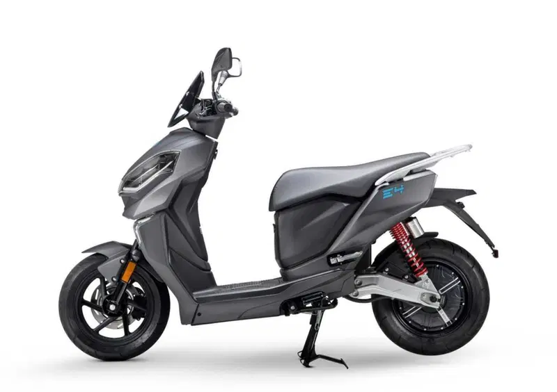 Lifan E4 E4 L1e Doppia Batteria (2021 - 26) (6)