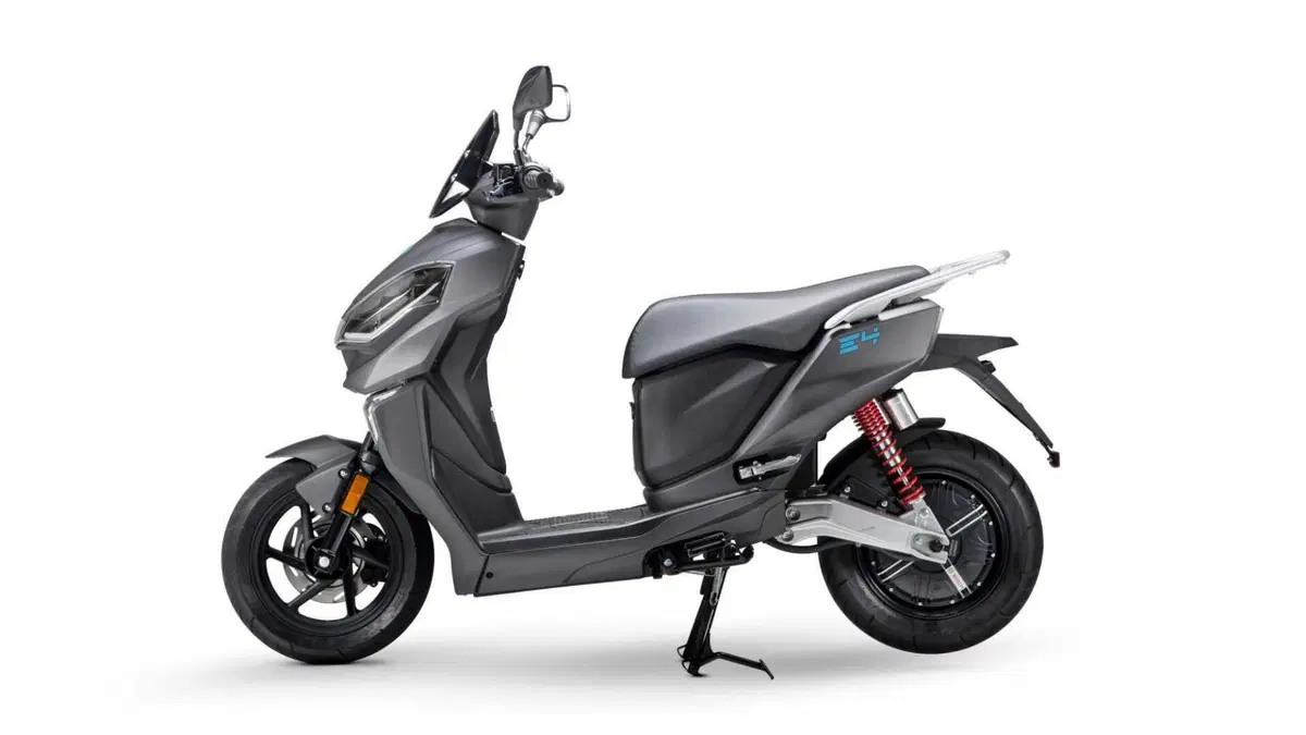 Lifan E4 E4 L3e Doppia Batteria (2021 - 26) (6)