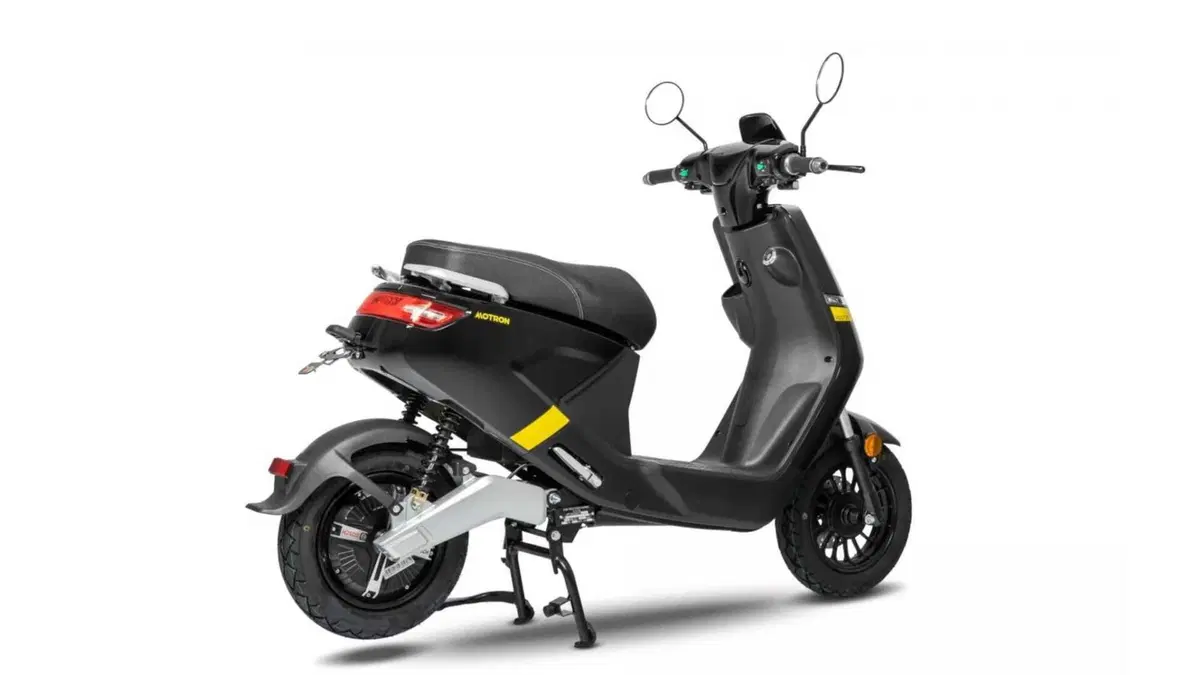 Motron Motorcycles Voltz Voltz (2021 - 26) (2)
