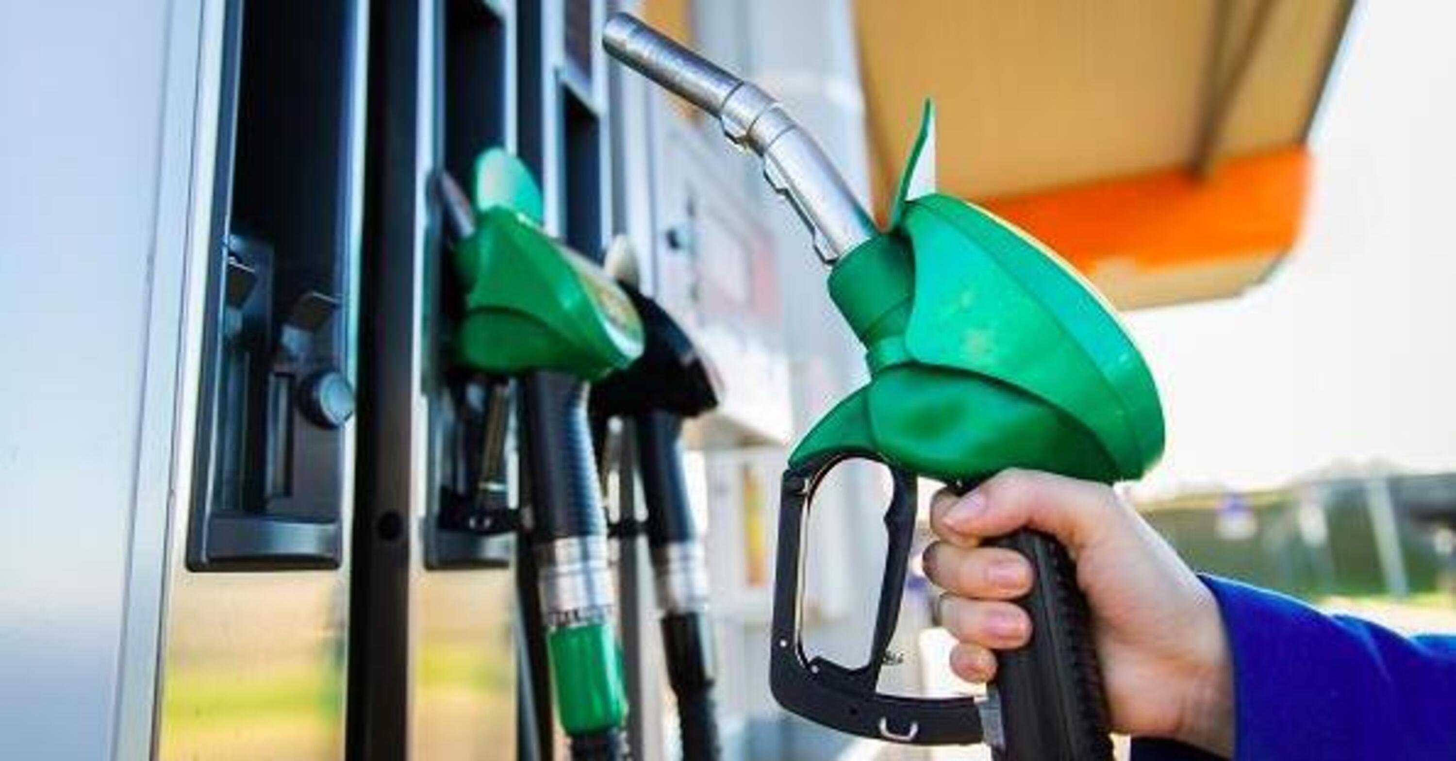 Prezzi benzina: continuano i rialzi. Dobbiamo preoccuparci?
