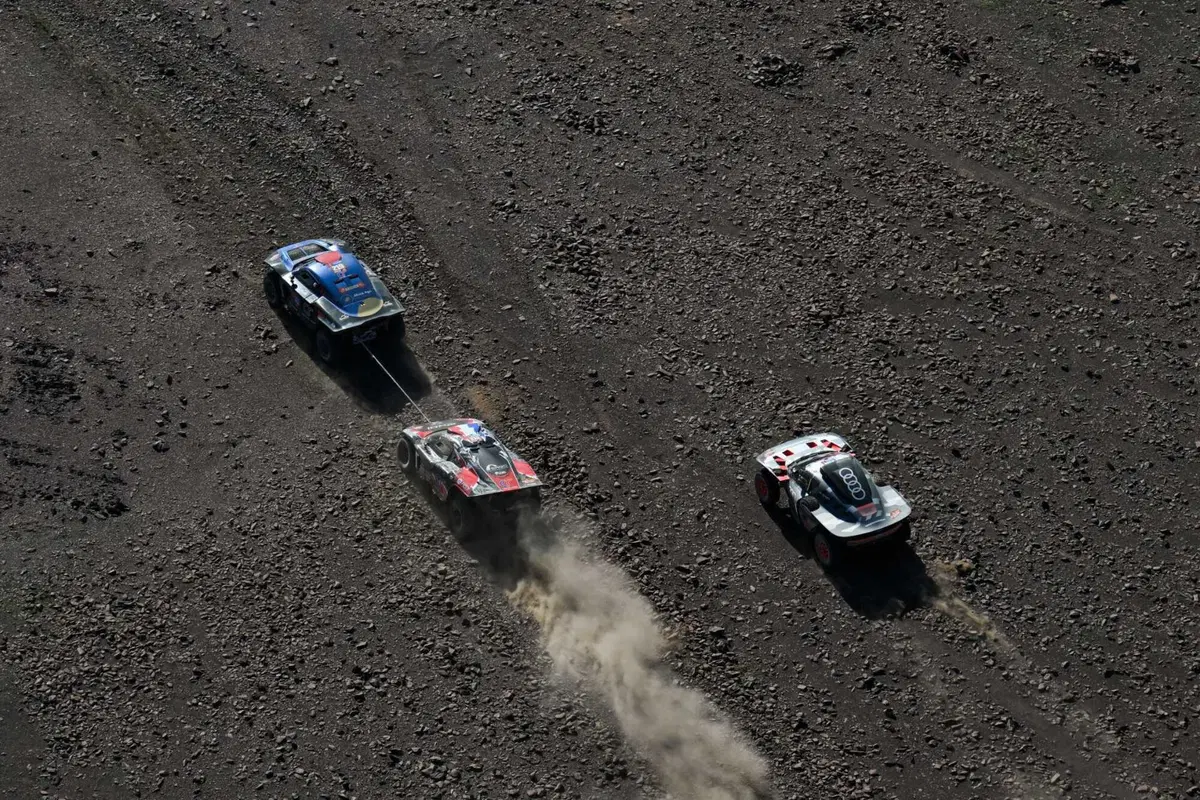 Dakar 24. S11. Yanbu. Solo un disastro può ora cambiare qualcosa [GALLERY] (7)