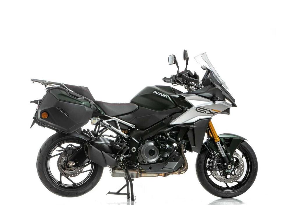 Suzuki GSX-S1000GX Touring (2024) (4)