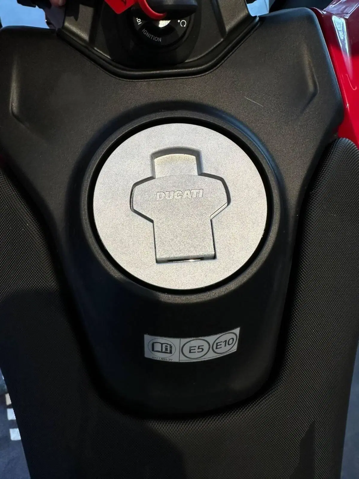 Ducati Hypermotard 698 Mono (2024 - 26) (9)
