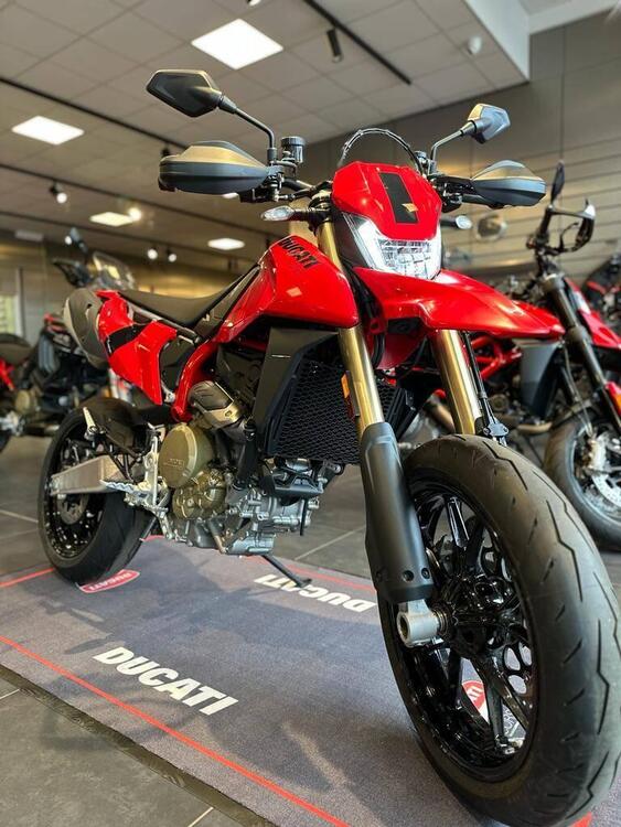 Ducati Hypermotard 698 Mono (2024)