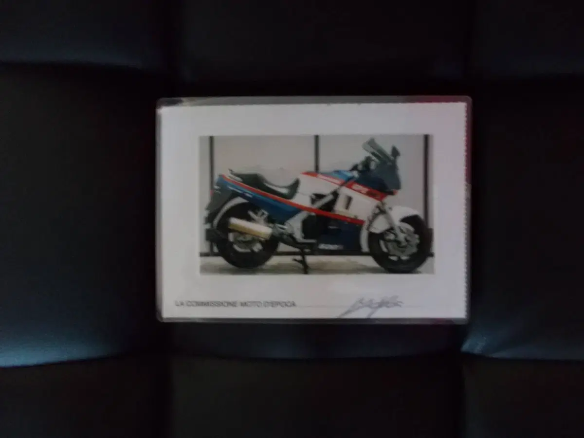 Kawasaki GPZ600R (3)