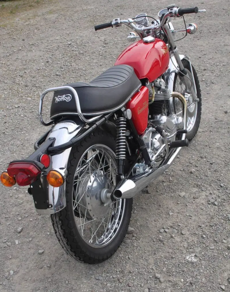 Norton Commando Roadster (4)