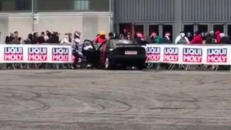 MBE 2024. Stuntman perde il controllo, 10 feriti: vi spieghiamo cos'&egrave; successo [VIDEO]