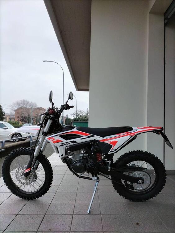 Betamotor RR 125 4T Enduro T (2023 - 24) (3)