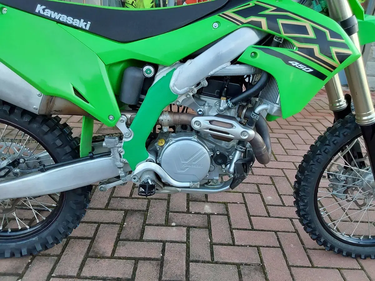 Kawasaki KX450F (2022) (3)