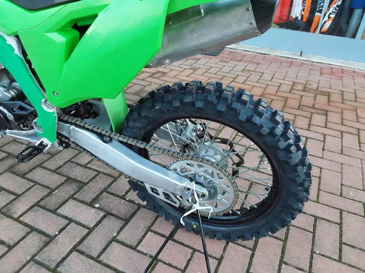 Kawasaki KX450F (2022) (6)