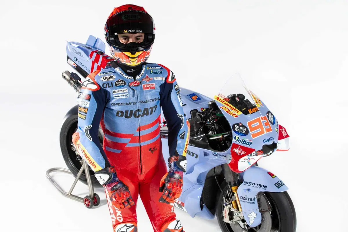 Marc Marquez con la Ducati del team Gresini (3)