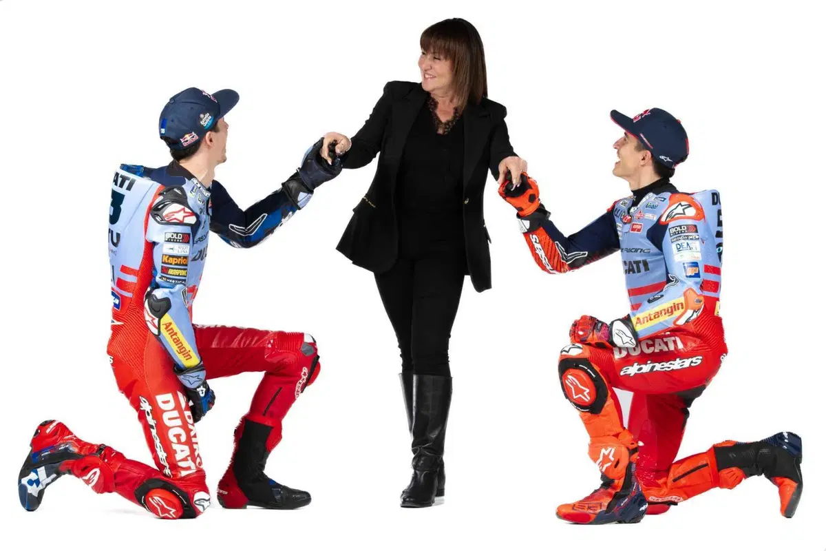 Le prime parole di Marc Marquez alla presentazione di Gresini ma (sorpresa!) la livrea della sua Ducati ha poche novità [VIDEO e GALLERY] (13)