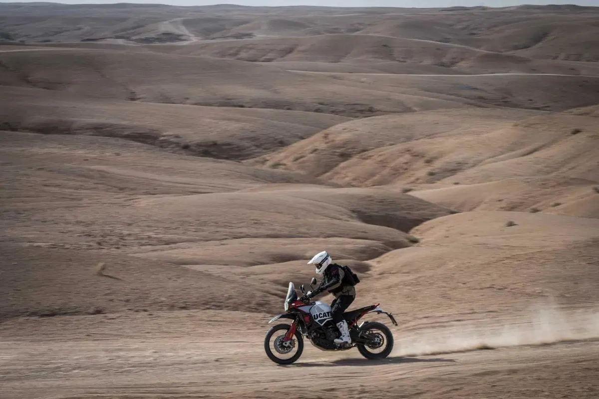 Ducati DesertX Rally TEST: 110 cavalli in fuoristrada sono troppi? Ecco la risposta (11)