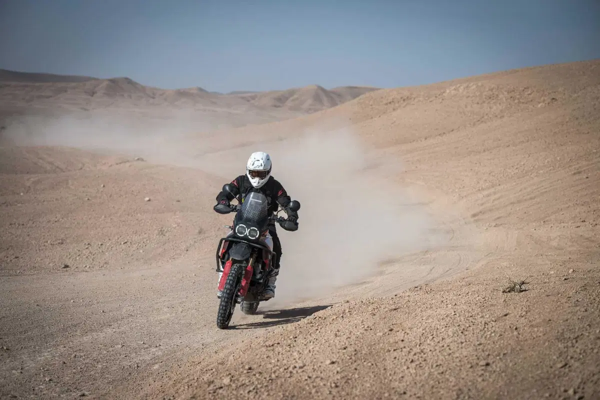 Ducati DesertX Rally TEST: 110 cavalli in fuoristrada sono troppi? Ecco la risposta (12)