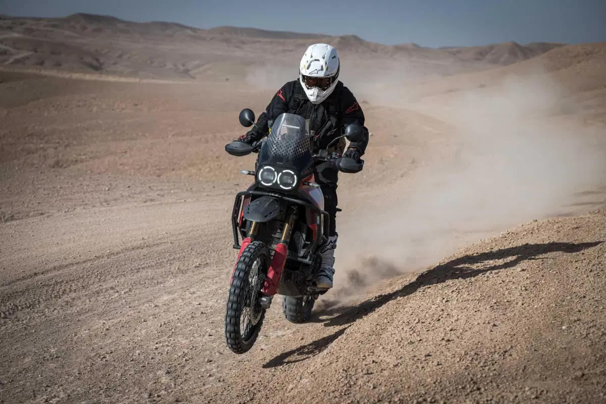 Ducati DesertX Rally TEST: 110 cavalli in fuoristrada sono troppi? Ecco la risposta (14)