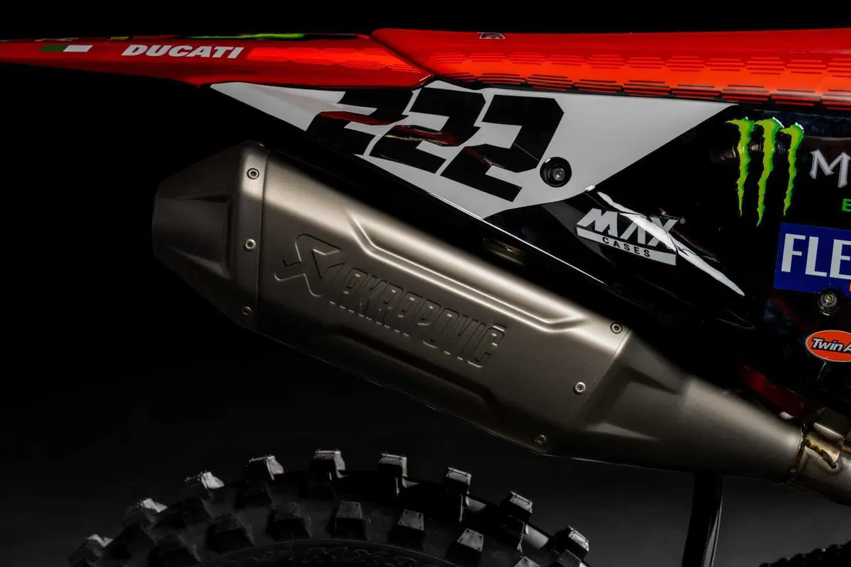 Ducati Desmo 450 MX, svelata la versione da gara (3)