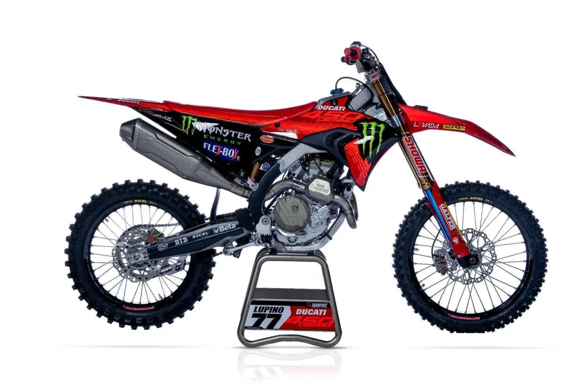 Ducati Desmo 450 MX, svelata la versione da gara (4)