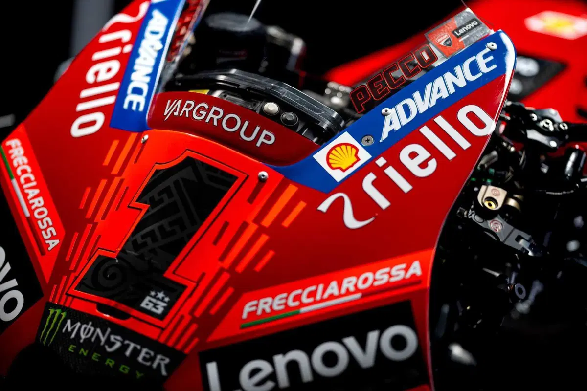 MotoGP 2024. Ecco le nuove GP24 Ducati: Pecco Bagnaia ed Enea Bastianini sono pronti! [GALLERY] (5)