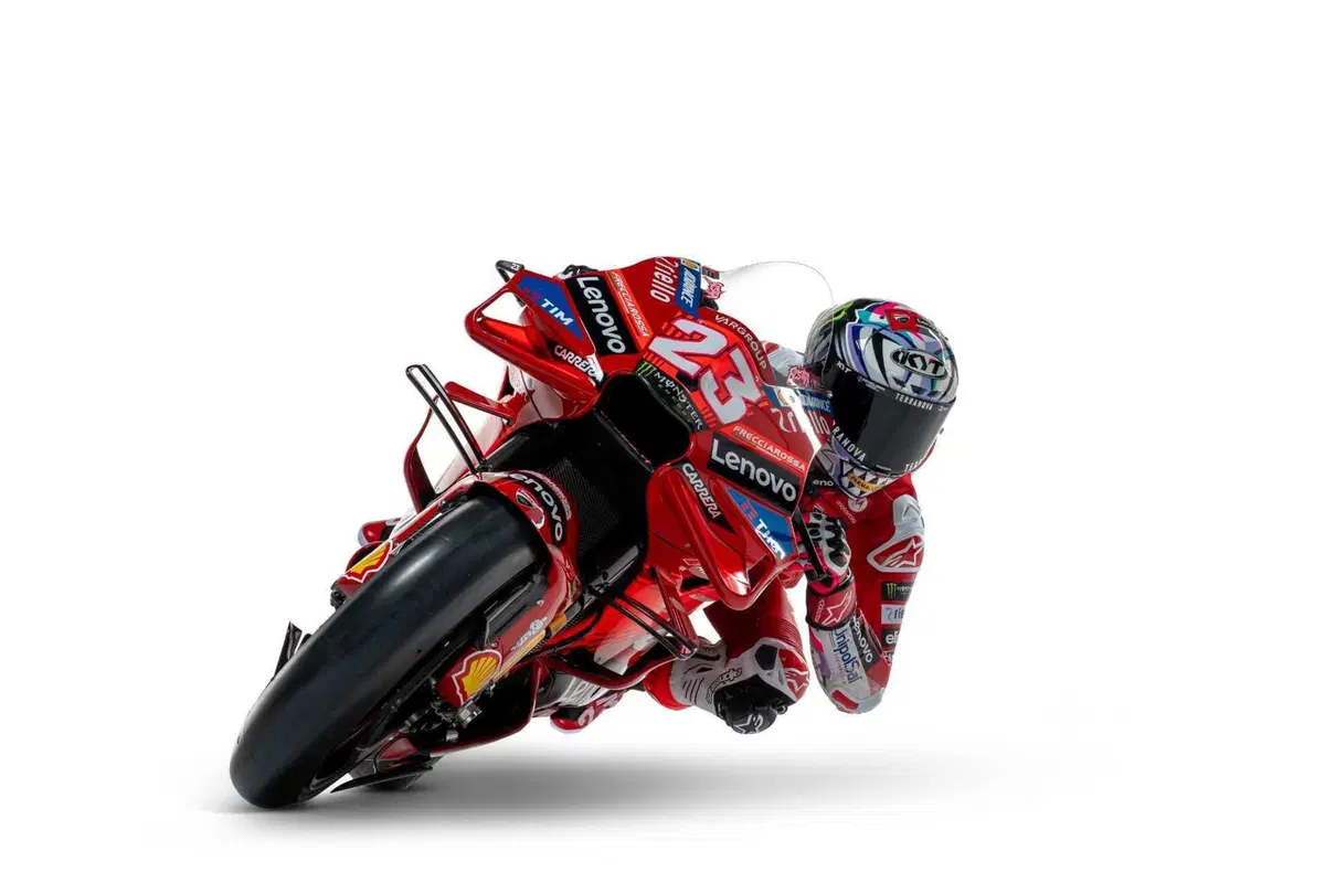 MotoGP 2024. Ecco le nuove GP24 Ducati: Pecco Bagnaia ed Enea Bastianini sono pronti! [GALLERY] (18)