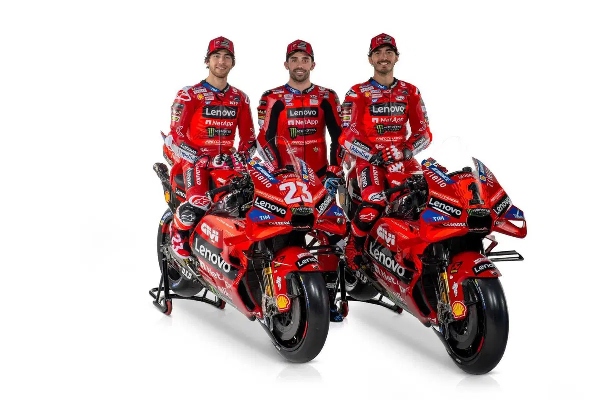 MotoGP 2024. Ecco le nuove GP24 Ducati: Pecco Bagnaia ed Enea Bastianini sono pronti! [GALLERY] (27)