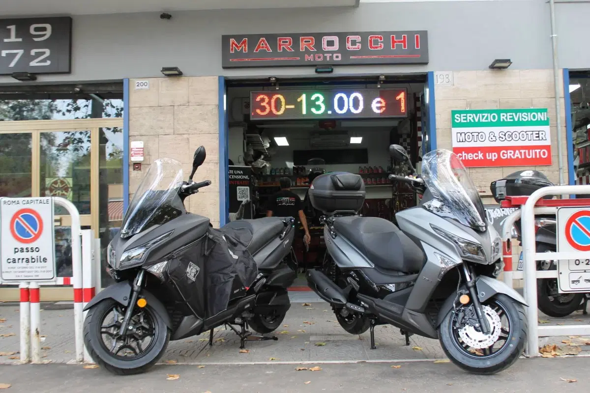Kymco X-Town 300i (2021 - 24) (3)
