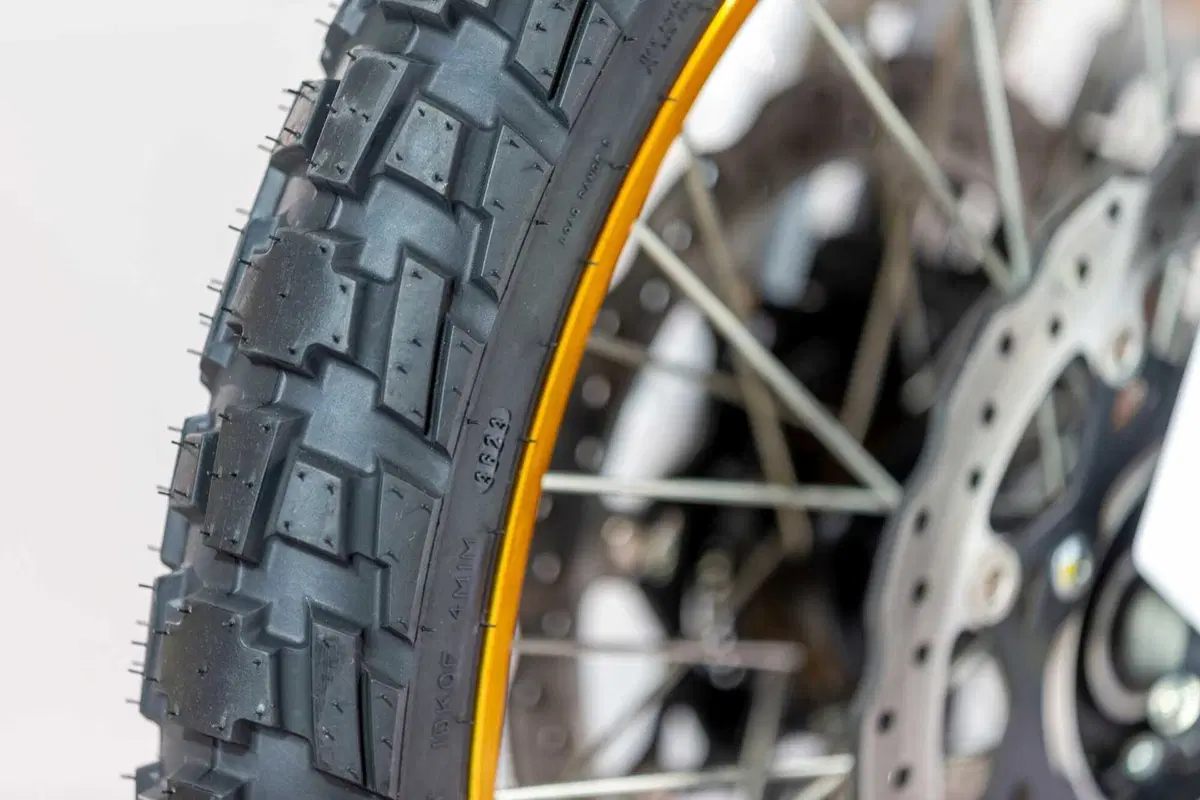 Suzuki V-Strom 800 DE Djebel, ecco cosa nasconde (11)