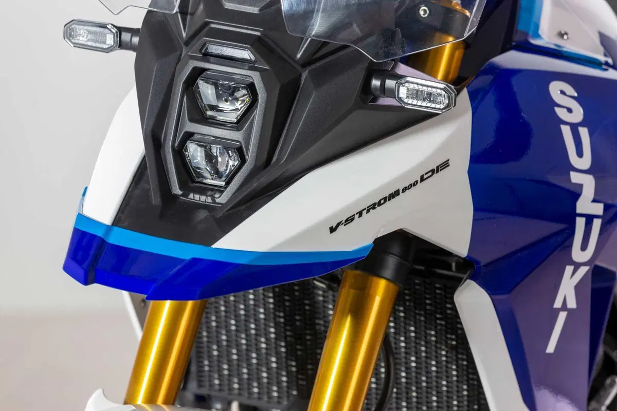 Suzuki V-Strom 800 DE Djebel, ecco cosa nasconde
