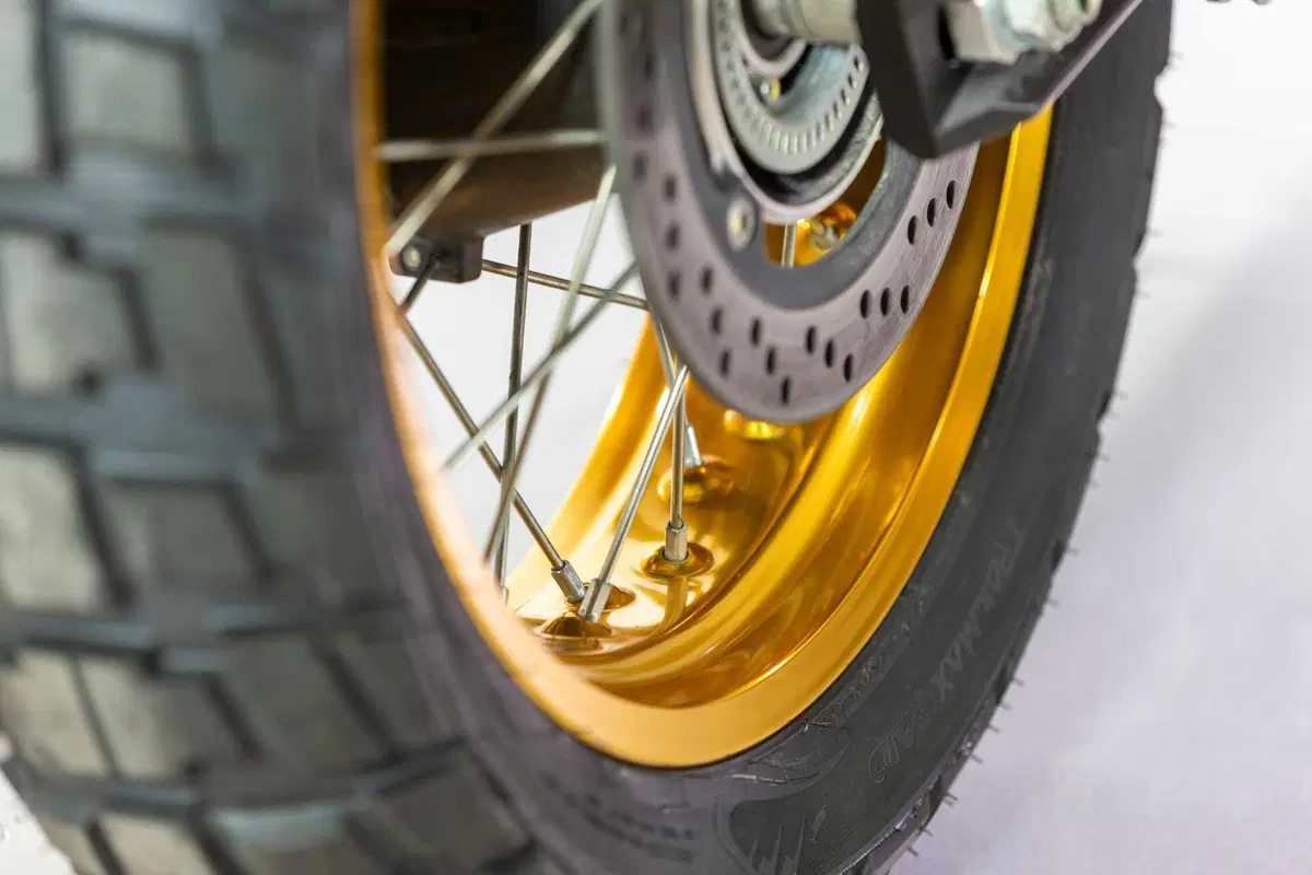 Suzuki V-Strom 800 DE Djebel, ecco cosa nasconde (17)