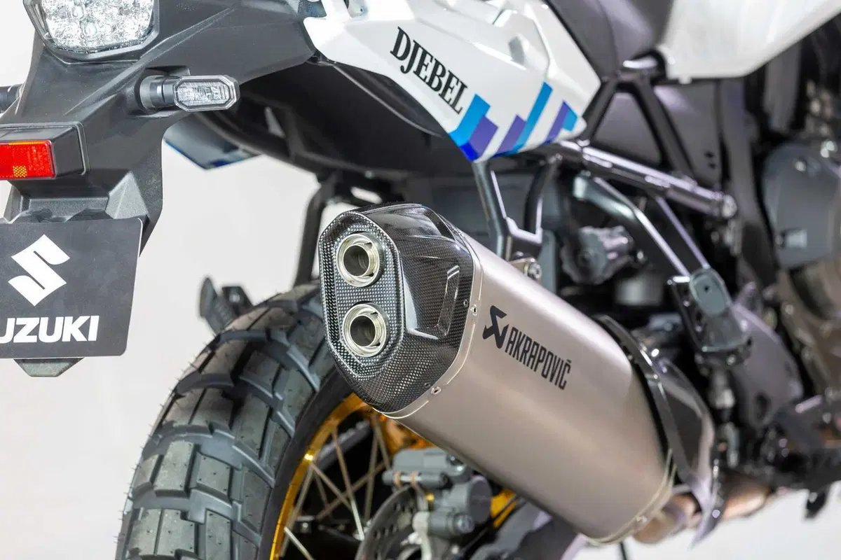 Suzuki V-Strom 800 DE Djebel, ecco cosa nasconde (10)