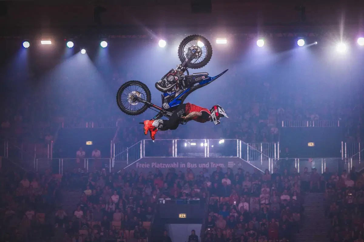 Masters of Dirt arriva in Italia il 24 febbraio! (2)